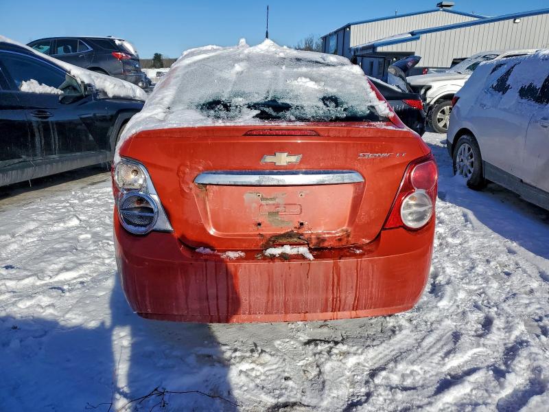 Zdjęcie 6 z aukcji – 2013 CHEVROLET SONIC z VIN 1G1JC5SHXD4159028