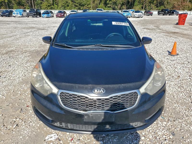 Photo 5 from auction – 2016 KIA FORTE LX with VIN KNAFK4A67G5607179