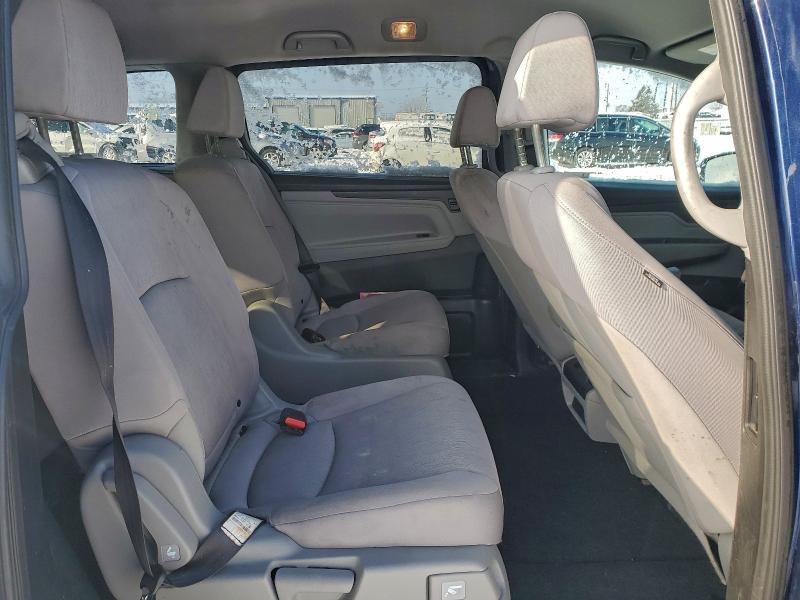Photo 11 from auction – 2018 HONDA ODYSSEY with VIN 5FNRL6H27JB104057