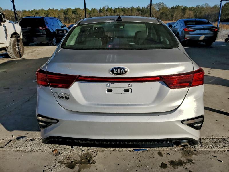Photo 6 from auction – 2021 KIA FORTE FE with VIN 3KPF24AD7ME285600