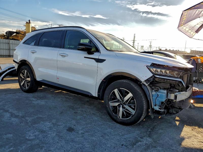 Photo 4 from auction – 2022 KIA SORENTO S with VIN 5XYRL4LC3NG099085