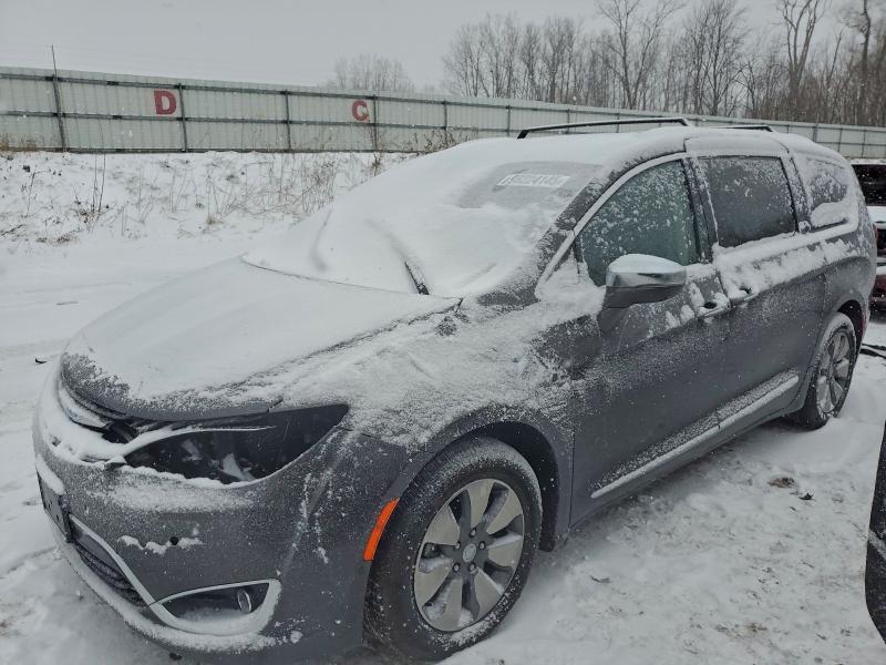 CHRYSLER PACIFICA H 2018 with VIN 2C4RC1N71JR213461 - Photo from auction