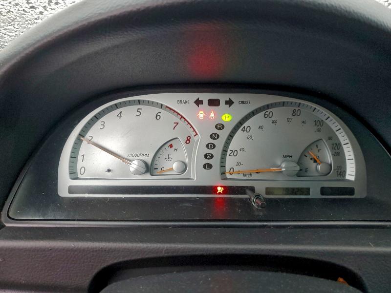 Photo 9 from auction – 2004 TOYOTA CAMRY LE with VIN 4T1BE32K74U304267