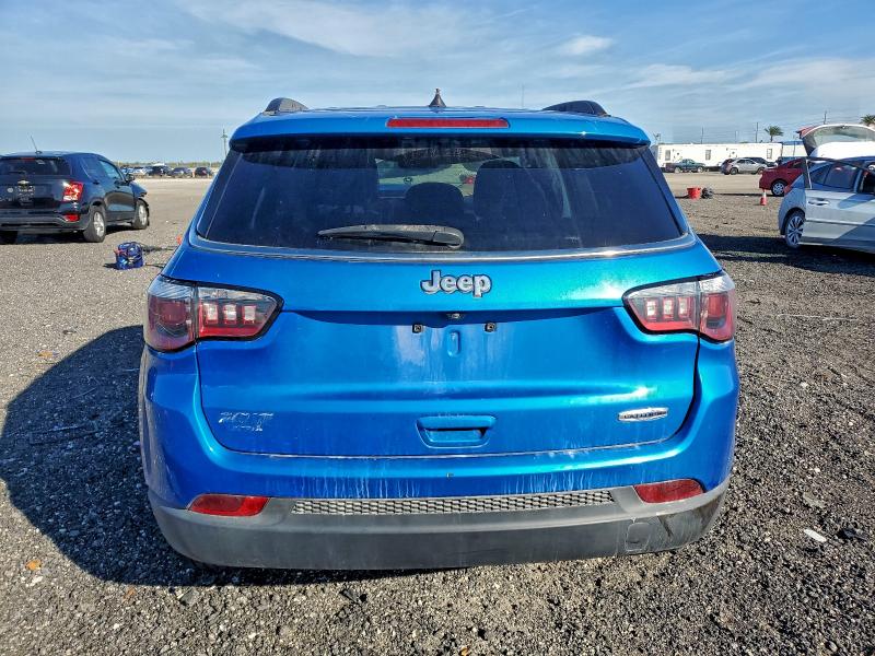 Foto 6 de la subasta – 2018 JEEP COMPASS LA con VIN 3C4NJCBBXJT267976