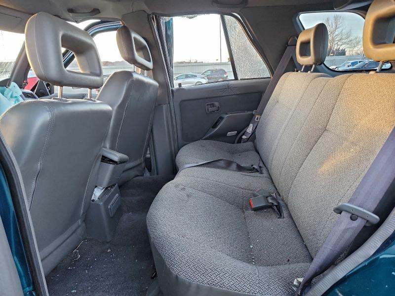 Снимка 11 от търг – 1997 ISUZU RODEO S с VIN 4S2CM58V1V4337554