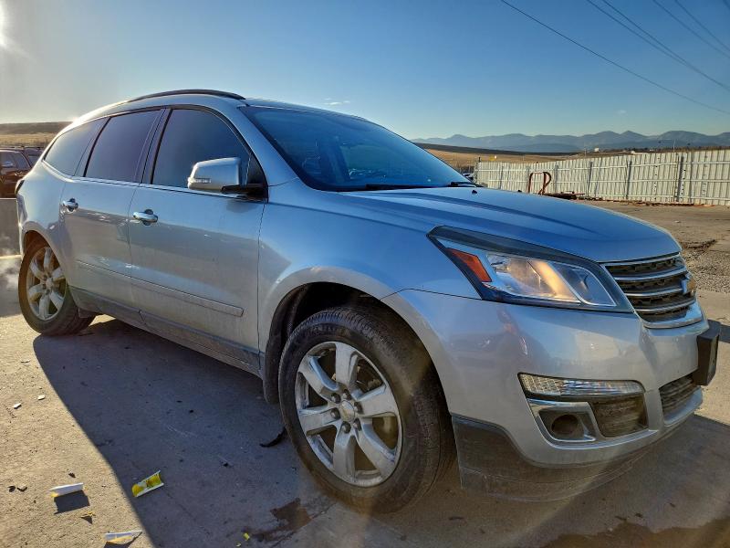 Photo 4 from auction – 2017 CHEVROLET TRAVERSE L with VIN 1GNKVGKD6HJ284248