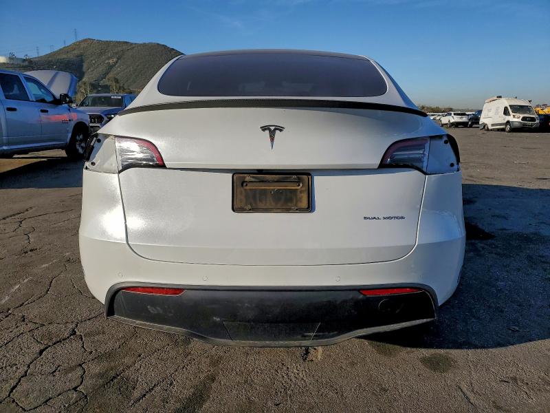 Photo 6 from auction – 2021 TESLA MODEL Y with VIN 5YJYGAEE1MF217718