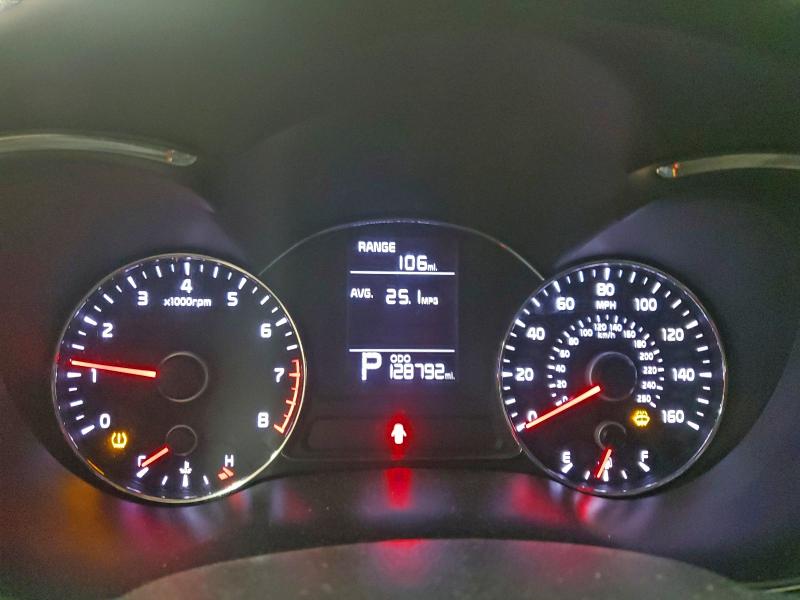 Photo 9 from auction – 2015 KIA FORTE LX with VIN KNAFX4A6XF5357307