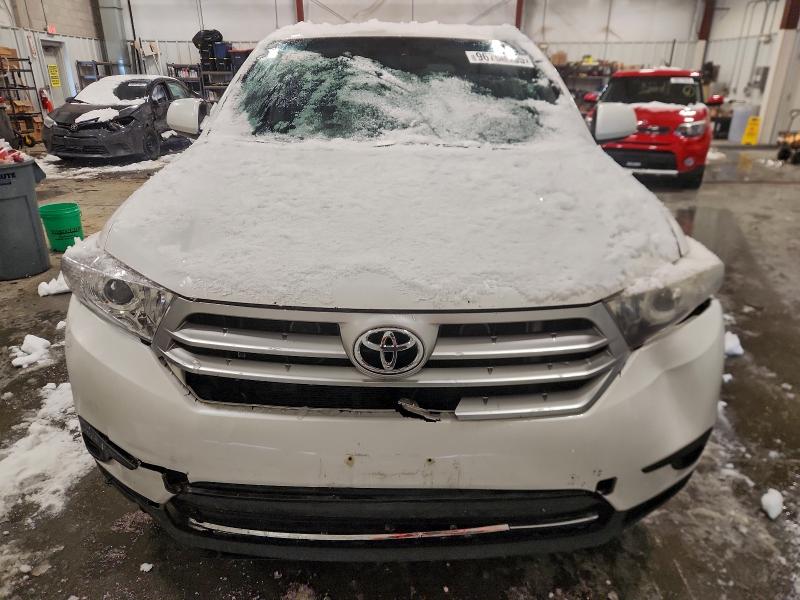 Photo 5 from auction – 2013 TOYOTA HIGHLANDER with VIN 5TDBK3EH3DS218763