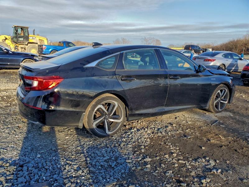 Photo 3 from auction – 2022 HONDA ACCORD with VIN 1HGCV3F28NA044128