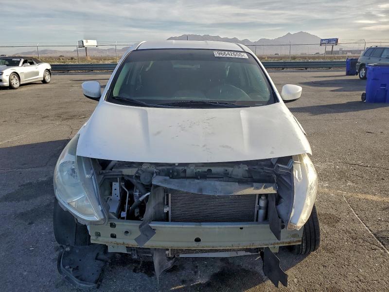 Photo 5 from auction – 2015 NISSAN VERSA with VIN 3N1CN7AP5FL801752