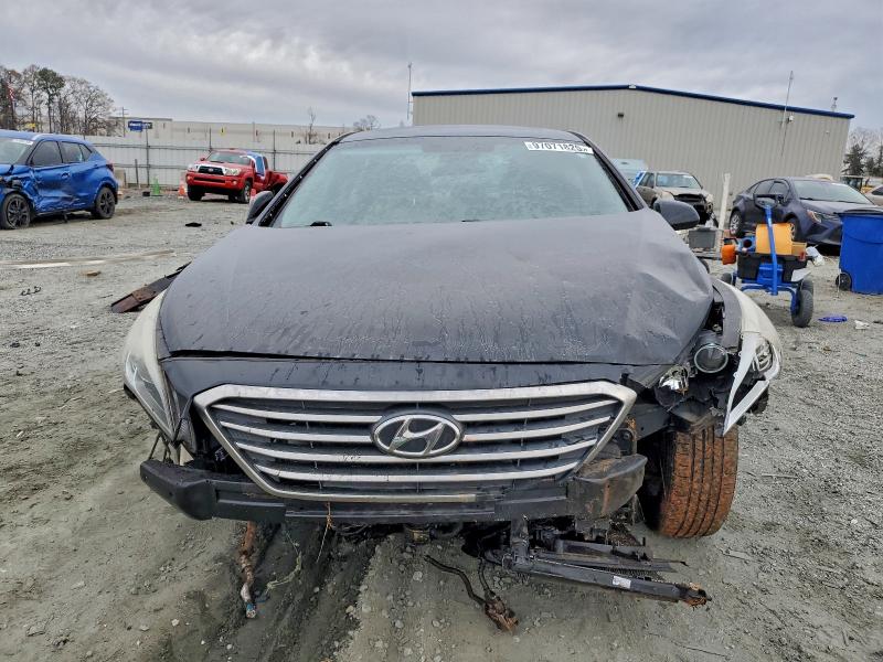 Photo 5 from auction – 2016 HYUNDAI SONATA SE with VIN 5NPE24AF0GH284947