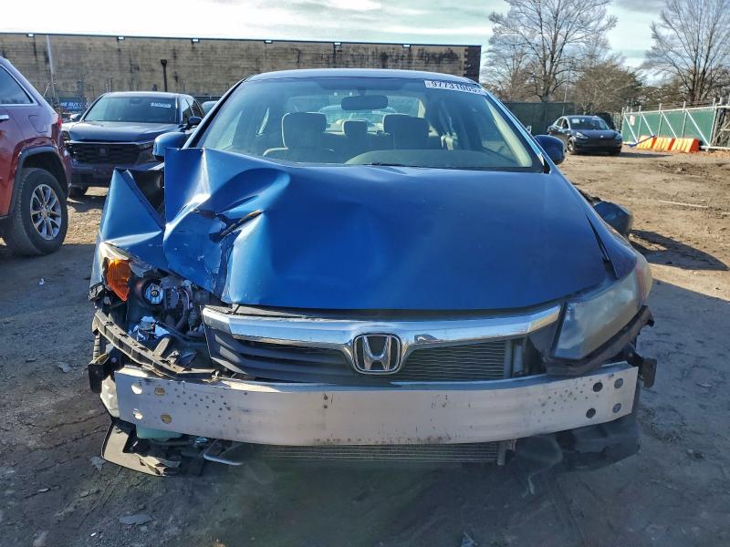 Photo 5 from auction – 2012 HONDA CIVIC with VIN 19XFB2F52CE352902