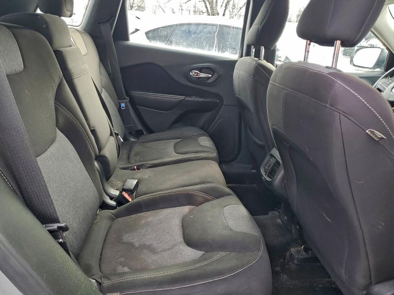 Photo 11 from auction – 2015 JEEP CHEROKEE S with VIN 1C4PJLABXFW553404