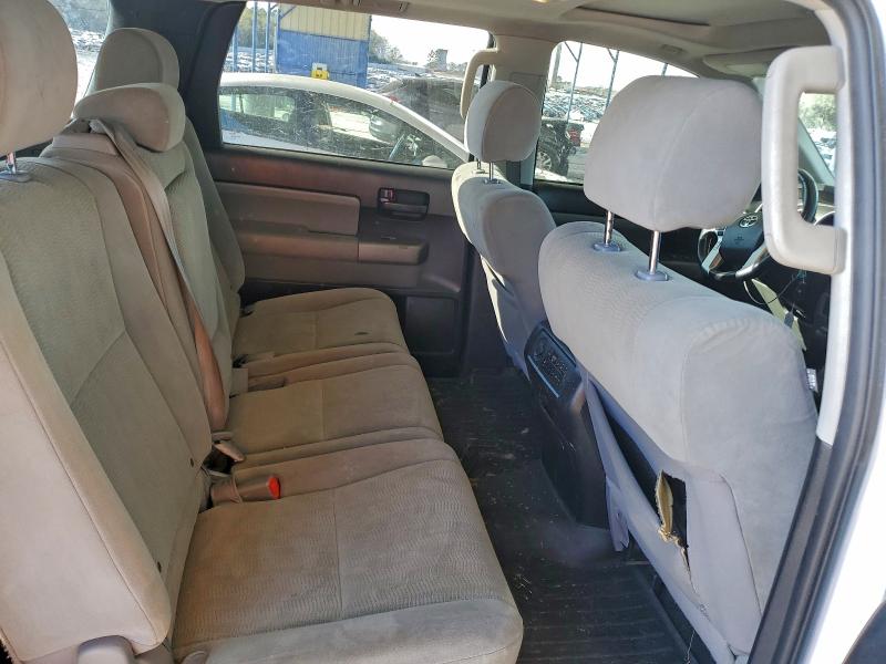 Photo 10 from auction – 2017 TOYOTA SEQUOIA SR with VIN 5TDZY5G13HS068751