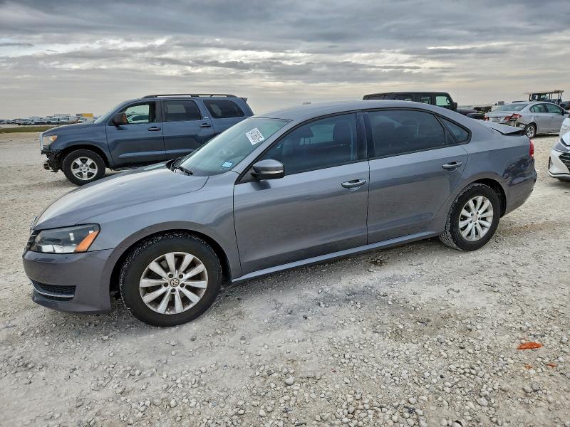 Photo 1 from auction – 2015 VOLKSWAGEN PASSAT S with VIN 1VWAS7A39FC106337