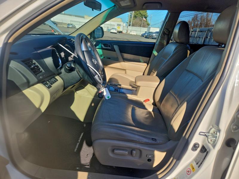 Photo 7 from auction – 2012 TOYOTA HIGHLANDER with VIN 5TDBK3EHXCS106167