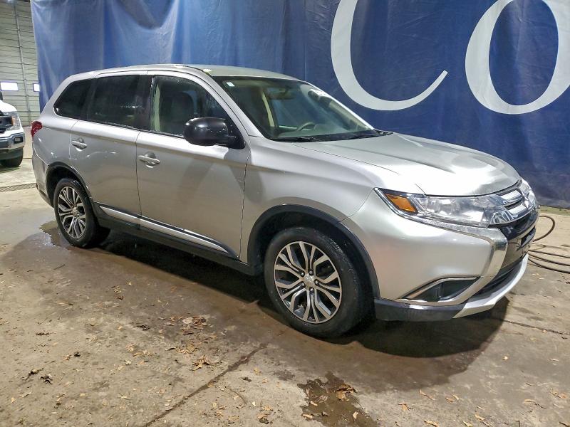 Photo 4 from auction – 2018 MITSUBISHI OUTLANDER with VIN JA4AD2A3XJZ052000