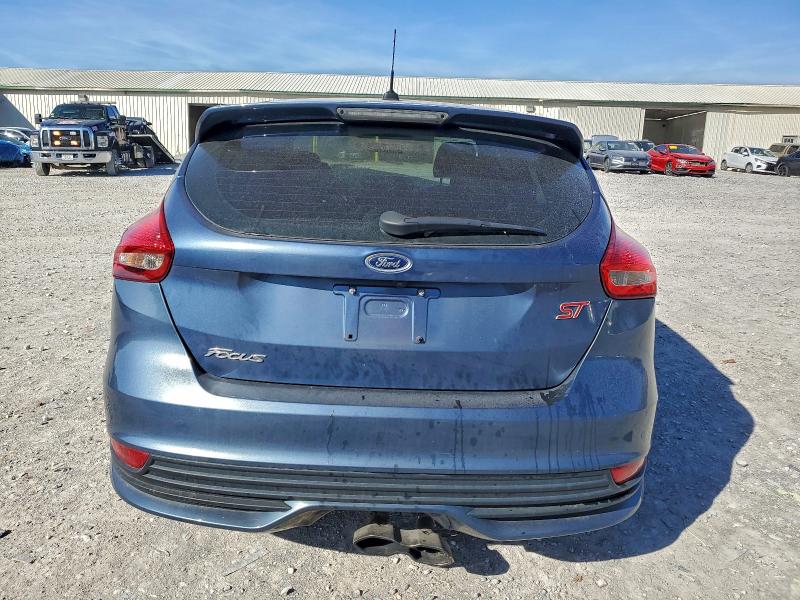 Photo 6 from auction – 2018 FORD FOCUS with VIN 1FADP3L95JL330781