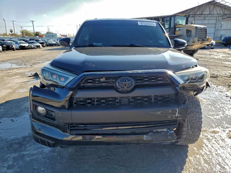 Photo 5 from auction – 2017 TOYOTA 4RUNNER SR with VIN JTEBU5JR8H5474621