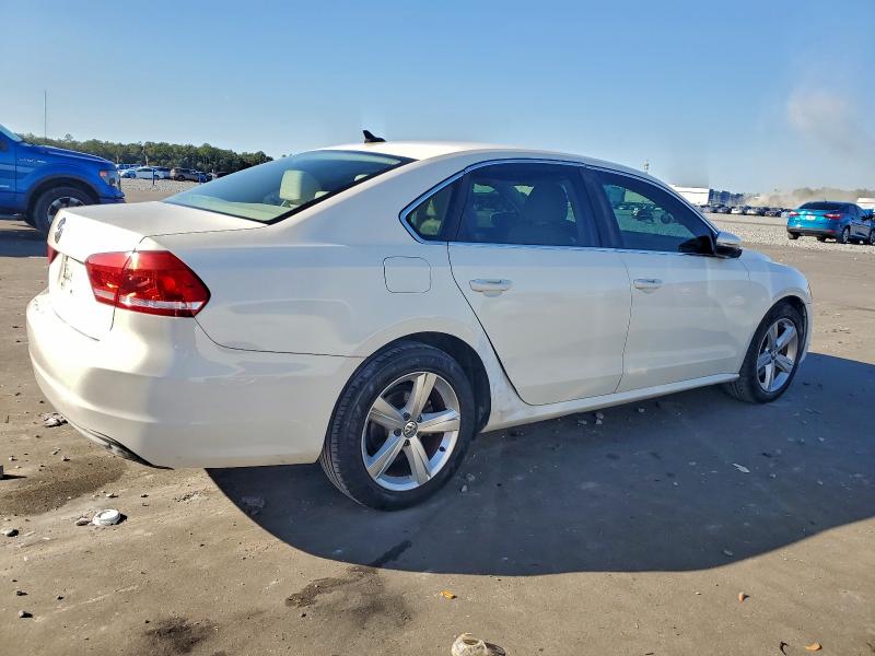 Photo 3 from auction – 2012 VOLKSWAGEN PASSAT SE with VIN 1VWBH7A3XCC065697