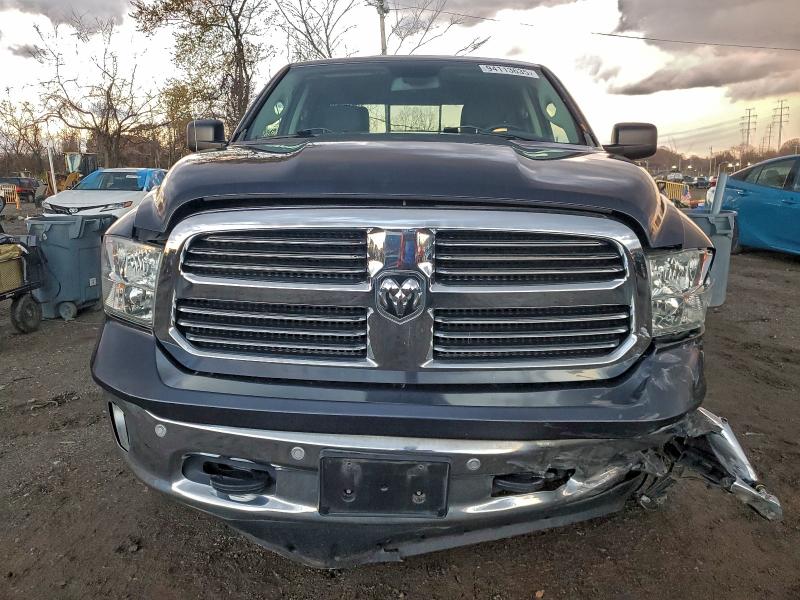 Photo 5 from auction – 2015 RAM 1500 with VIN 1C6RR7GGXFS719270