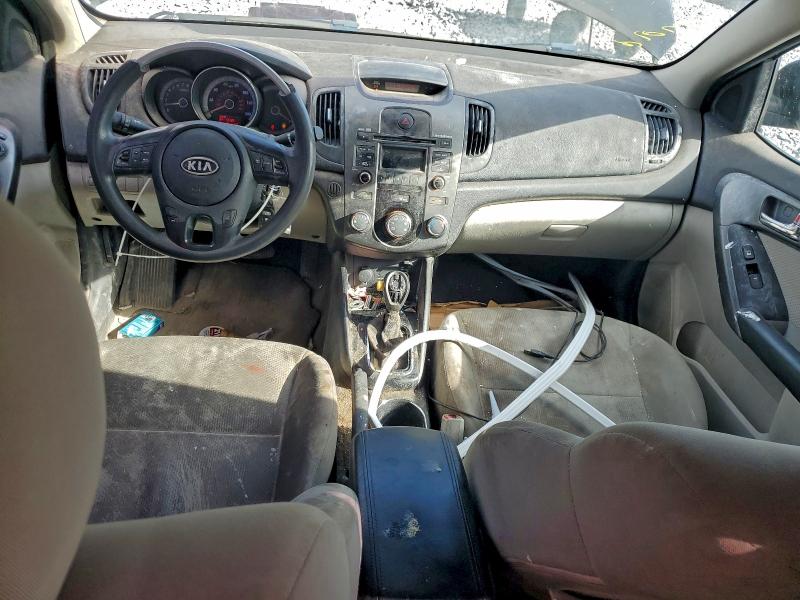 Photo 8 from auction – 2013 KIA FORTE EX with VIN KNAFU4A25D5719157