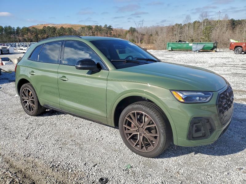 Photo 4 from auction – 2022 AUDI SQ5 with VIN WA1B4BFY7N2043777
