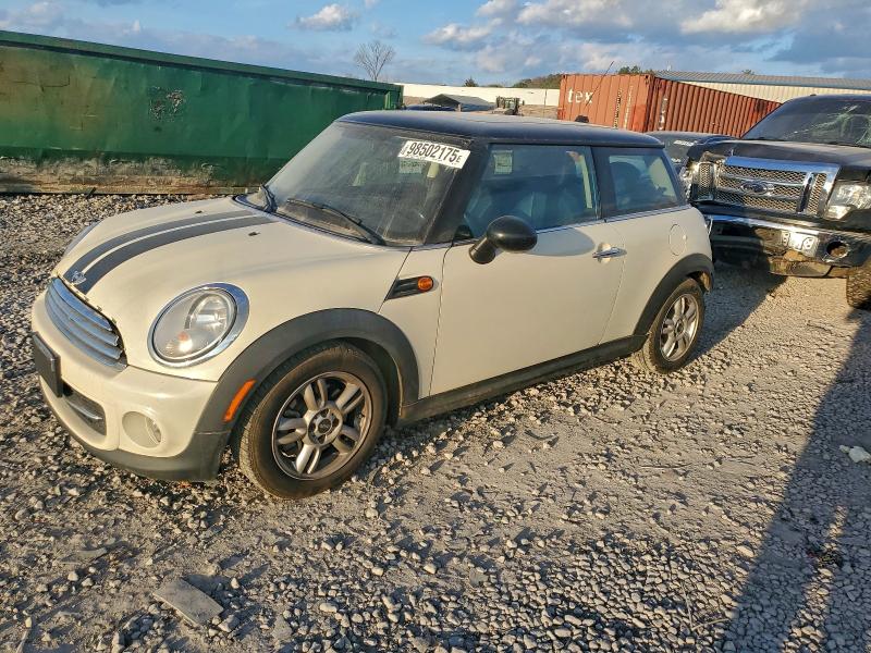 MINI COOPER 2013 with VIN WMWSU3C58DT689227 - Photo from auction