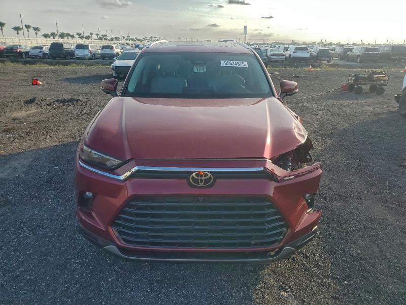 Photo 5 from auction – 2025 TOYOTA GRAND HIGH with VIN 5TDAAAA52SS025810