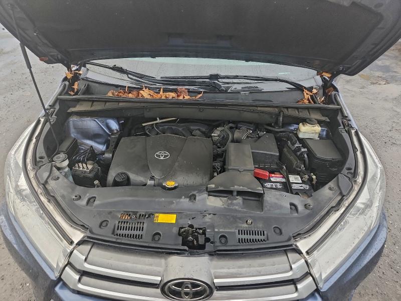Photo 12 from auction – 2017 TOYOTA HIGHLANDER with VIN 5TDBZRFH6HS364075