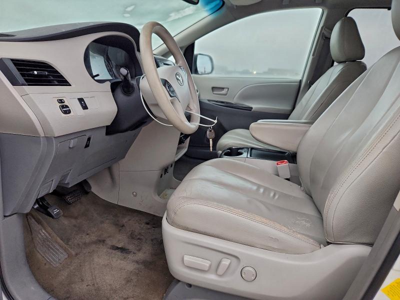 Photo 7 from auction – 2011 TOYOTA SIENNA LE with VIN 5TDKK3DC4BS141288