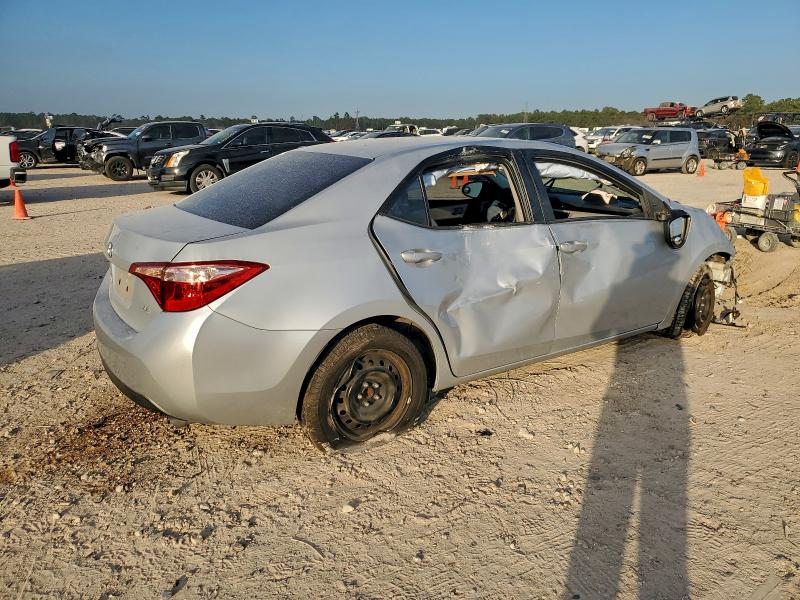 Photo 3 from auction – 2018 TOYOTA COROLLA L with VIN 5YFBURHE4JP745214