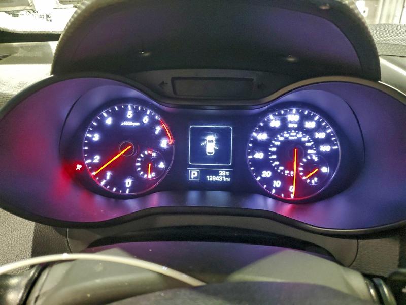 Photo 9 from auction – 2017 HYUNDAI VELOSTER T with VIN KMHTC6AE3HU308765