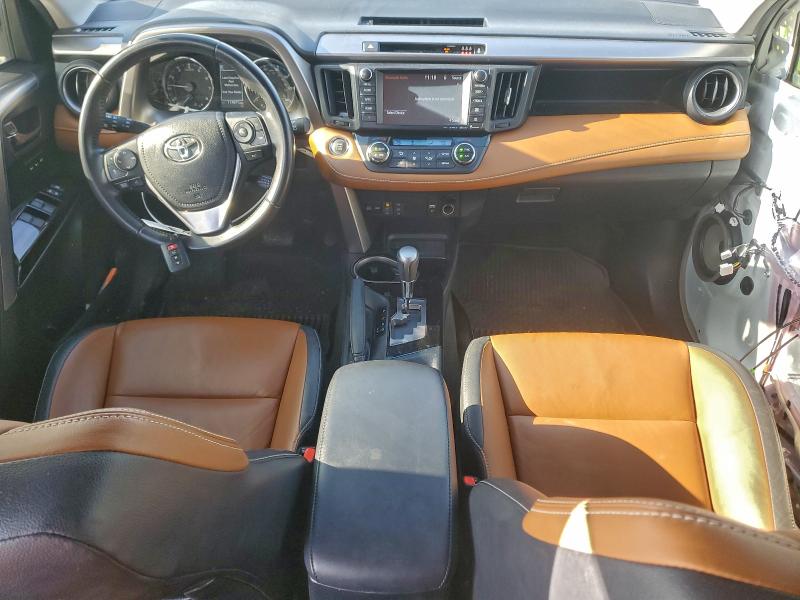 Photo 8 from auction – 2017 TOYOTA RAV4 LIMIT with VIN JTMYFREV3HJ139300