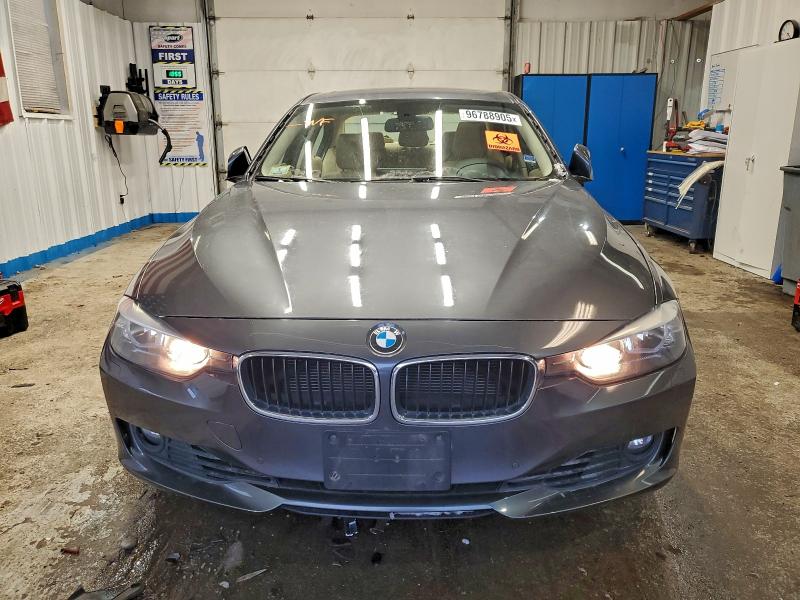 Photo 5 from auction – 2014 BMW 328 with VIN WBA3B5C59EF958731