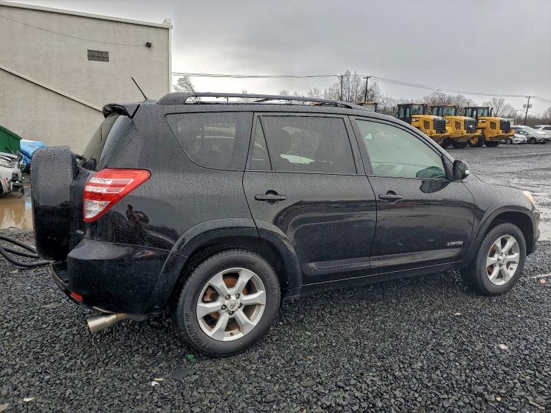 Photo 3 from auction – 2011 TOYOTA RAV4 LIMIT with VIN 2T3DF4DV2BW104128