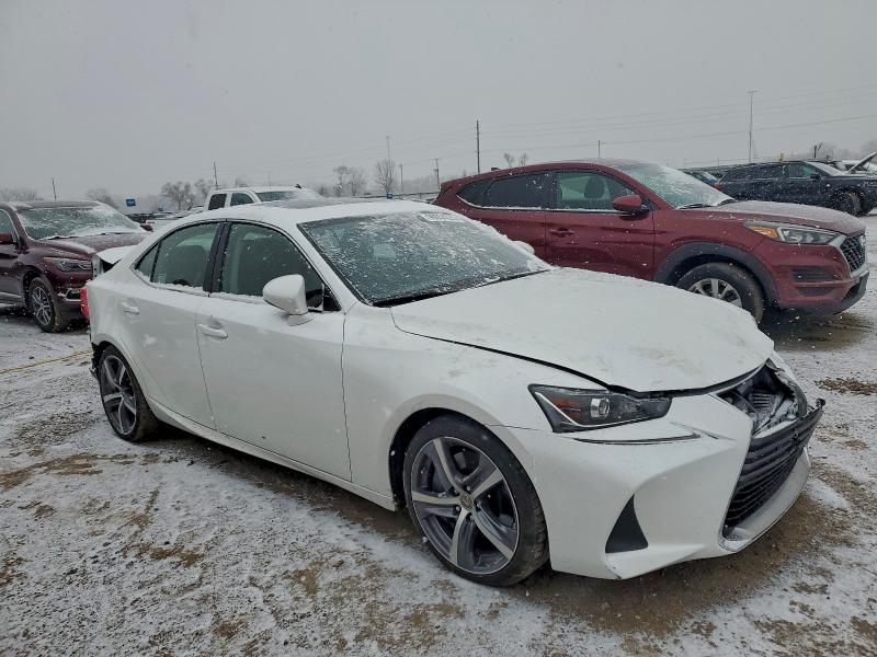 Photo 4 from auction – 2018 LEXUS IS 300 with VIN JTHC81D28J5028977