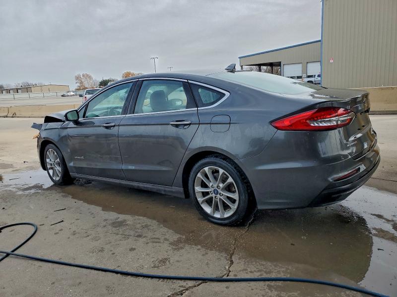 Photo 2 from auction – 2019 FORD FUSION SEL with VIN 3FA6P0MUXKR180986