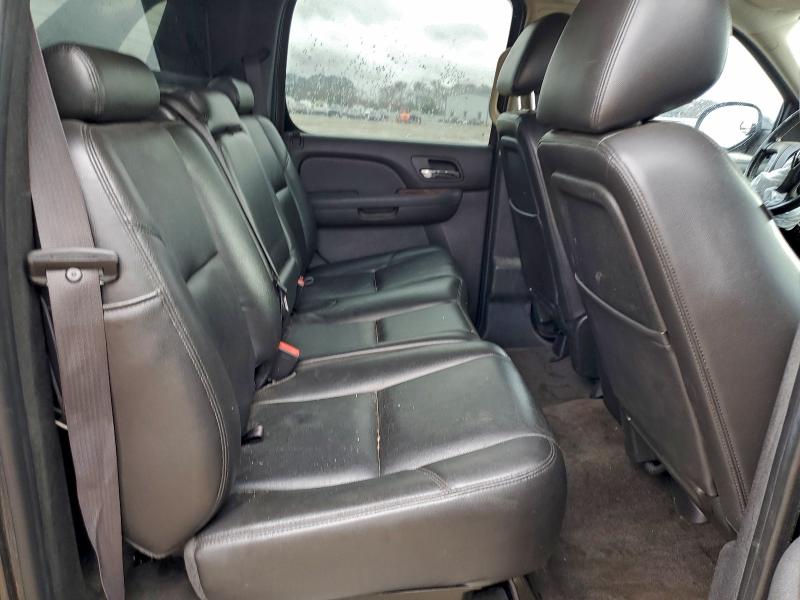 Photo 10 from auction – 2012 CHEVROLET AVALANCHE with VIN 3GNTKGE70CG211521