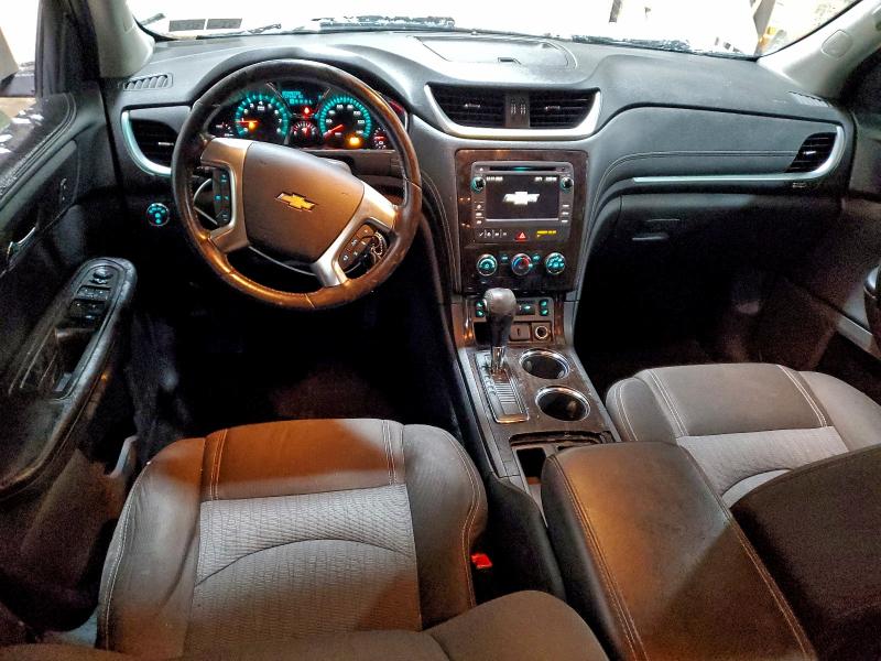 Photo 8 from auction – 2017 CHEVROLET TRAVERSE L with VIN 1GNKVGKD4HJ119217
