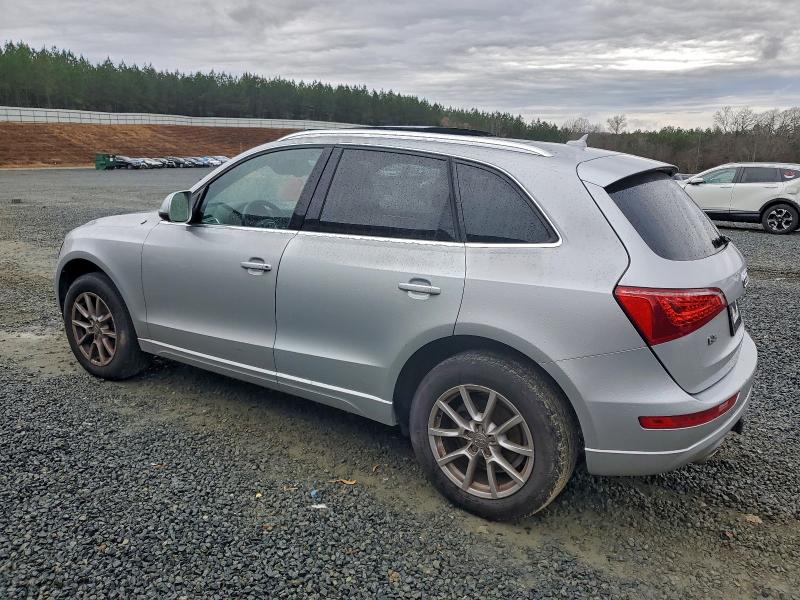 صورة رقم 2 من المزاد - 2010 AUDI Q5 PREMIUM مع VIN WA1LKAFP2AA080974