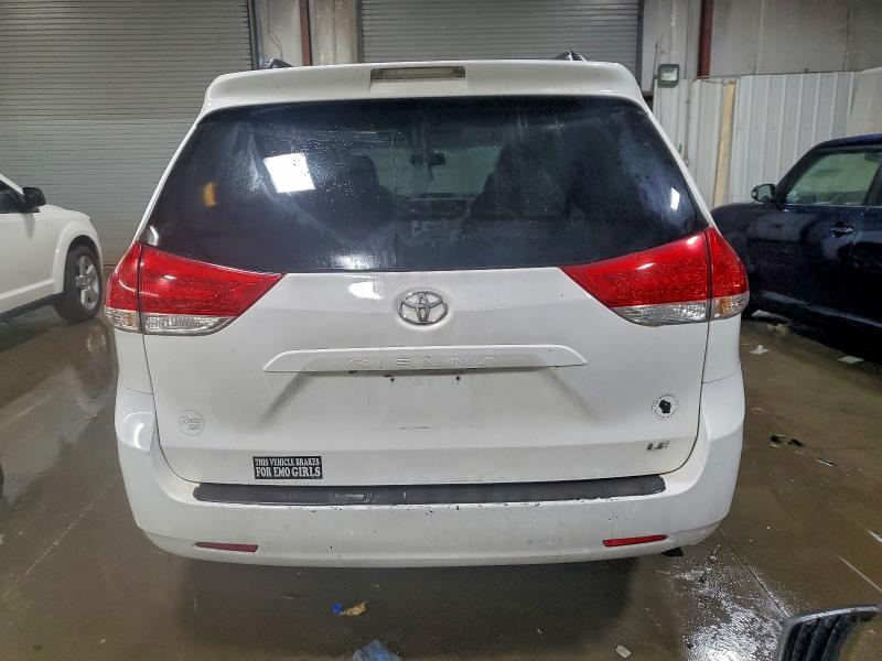 Photo 6 from auction – 2011 TOYOTA SIENNA LE with VIN 5TDKK3DC5BS029941