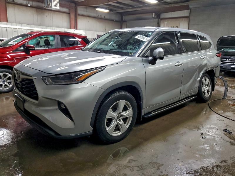 Photo 1 from auction – 2021 TOYOTA HIGHLANDER with VIN 5TDBZRBHXMS064913