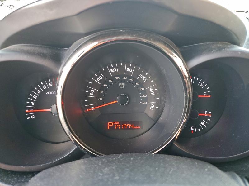 Photo 9 from auction – 2011 KIA SOUL + with VIN KNDJT2A23B7318891