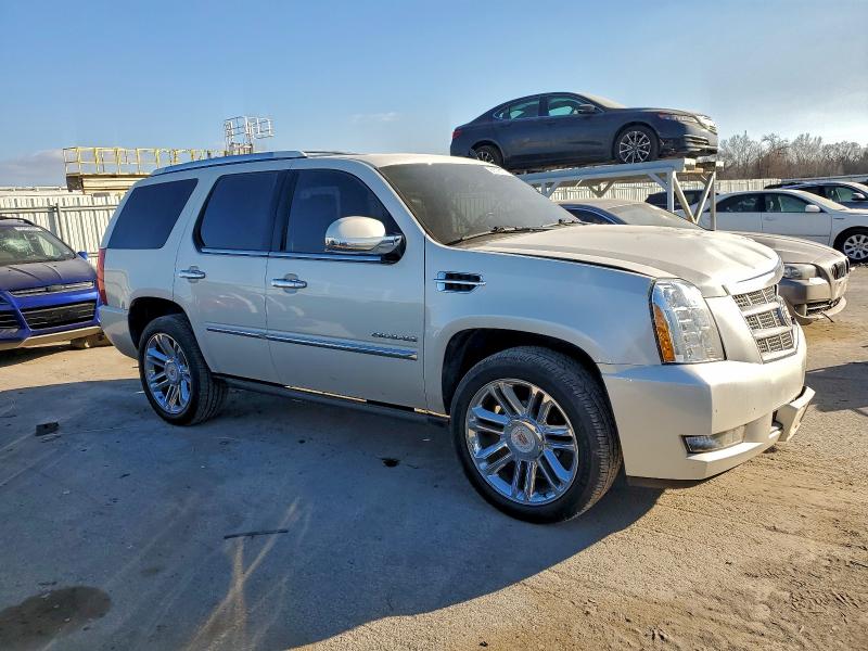 Photo 4 from auction – 2013 CADILLAC ESCALADE P with VIN 1GYS4DEFXDR152607