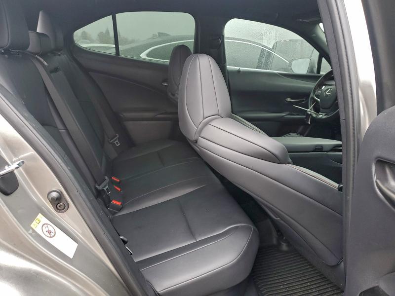 Photo 10 from auction – 2019 LEXUS UX 250H with VIN JTHU9JBH1K2004189