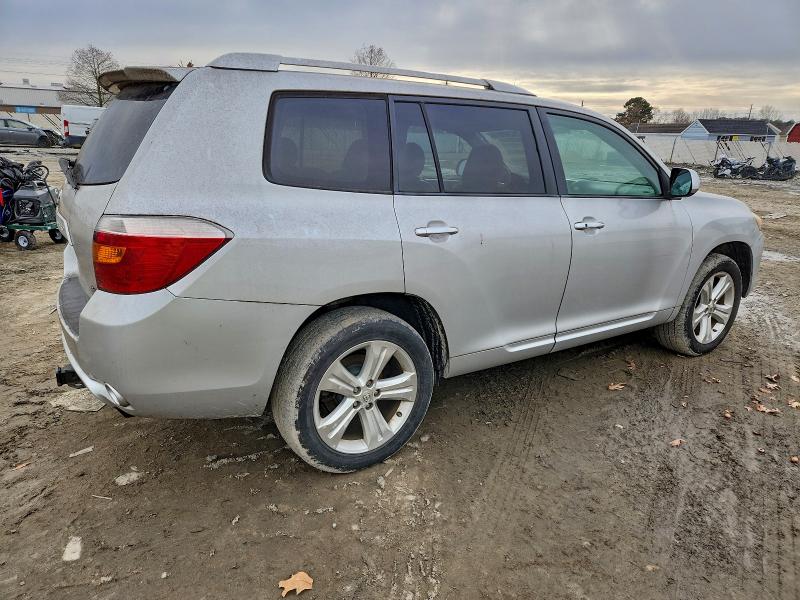 Photo 3 from auction – 2010 TOYOTA HIGHLANDER with VIN 5TDDK3EH3AS019636