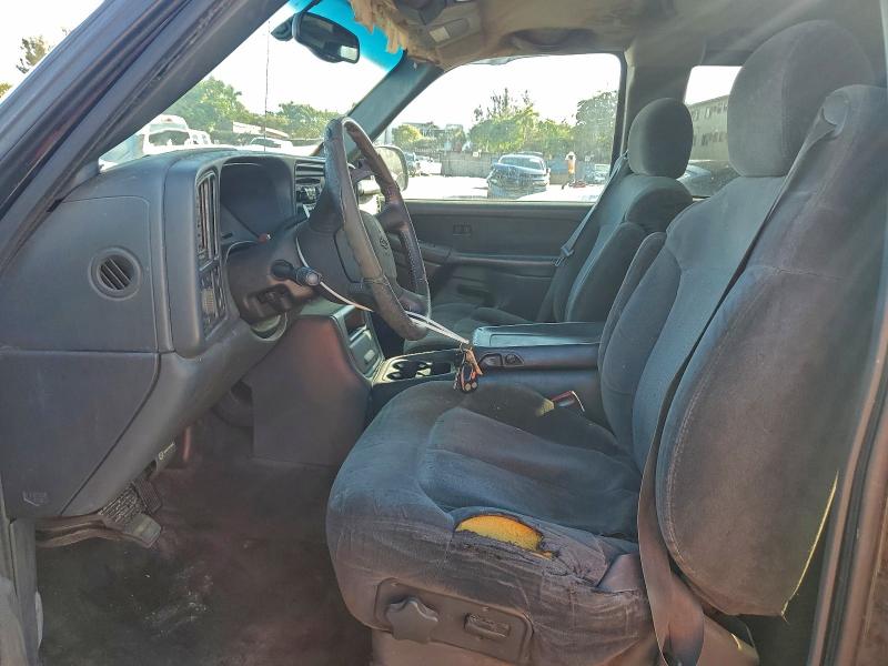 Photo 7 from auction – 2000 CHEVROLET SILVERADO with VIN 1GCEC19TXYE308162