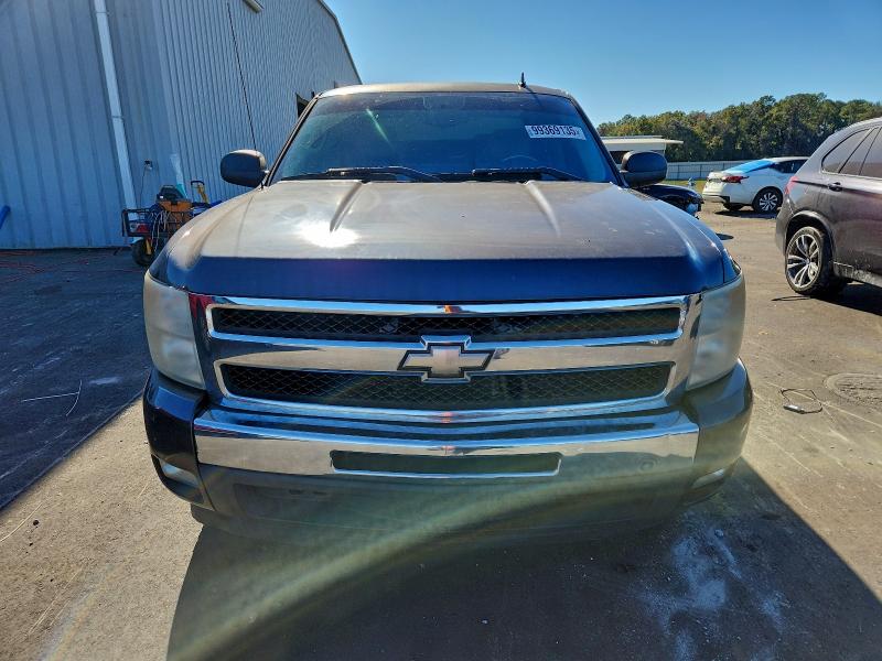 Photo 5 from auction – 2011 CHEVROLET SILVERADO with VIN 1GCRCSE04BZ190256
